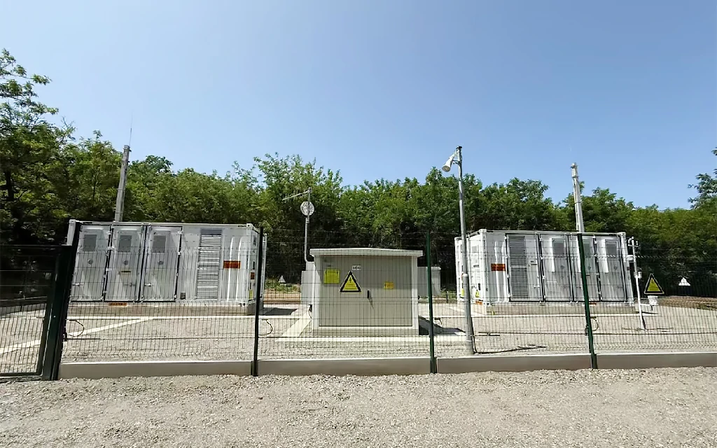 比利时12MWh集装箱储能项目