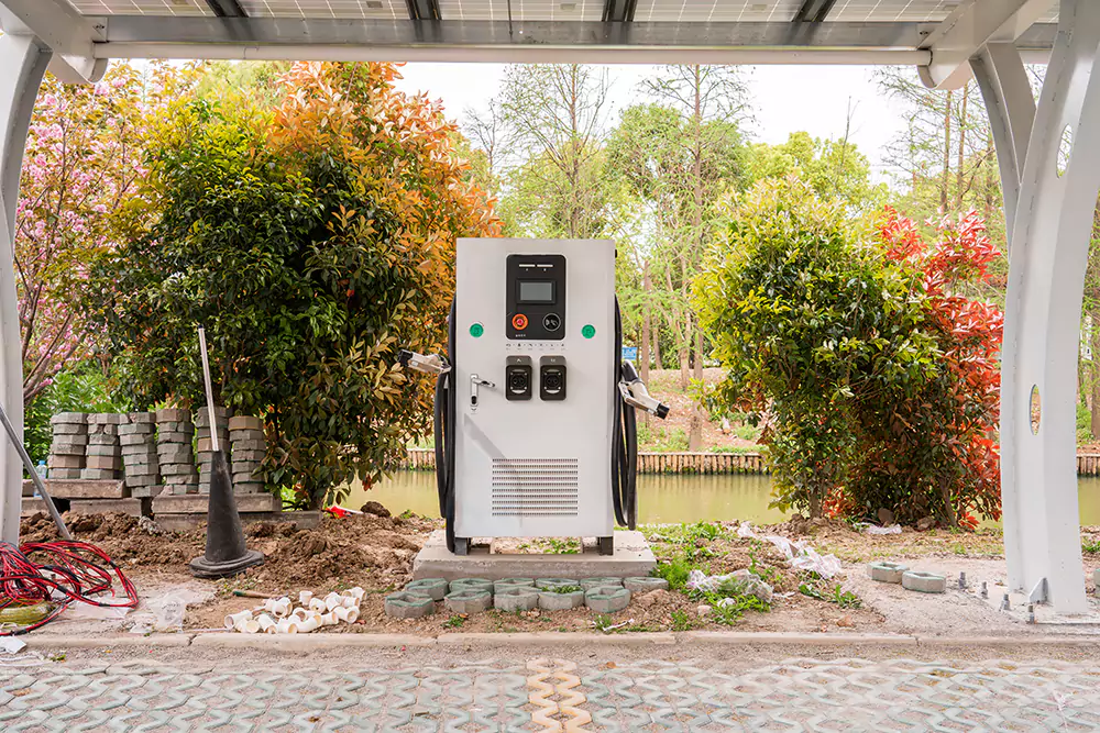 上海海集能总部光伏车棚+储能+充电桩项目